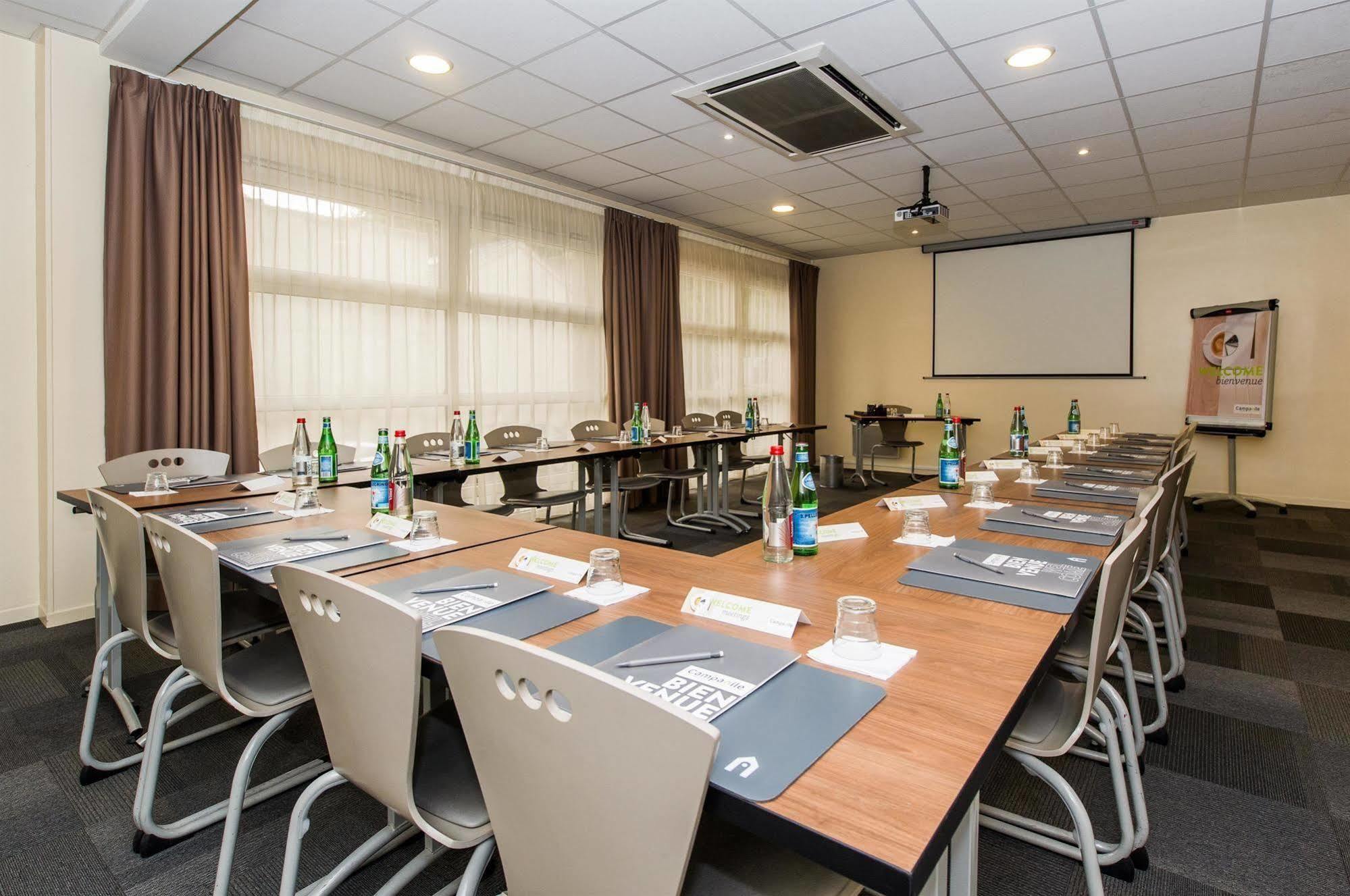 Campanile Reims Centre - Cathedrale Hotel Екстериор снимка