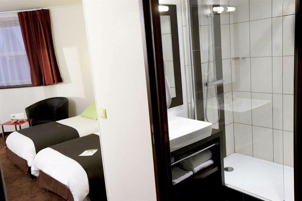 Campanile Reims Centre - Cathedrale Hotel Екстериор снимка