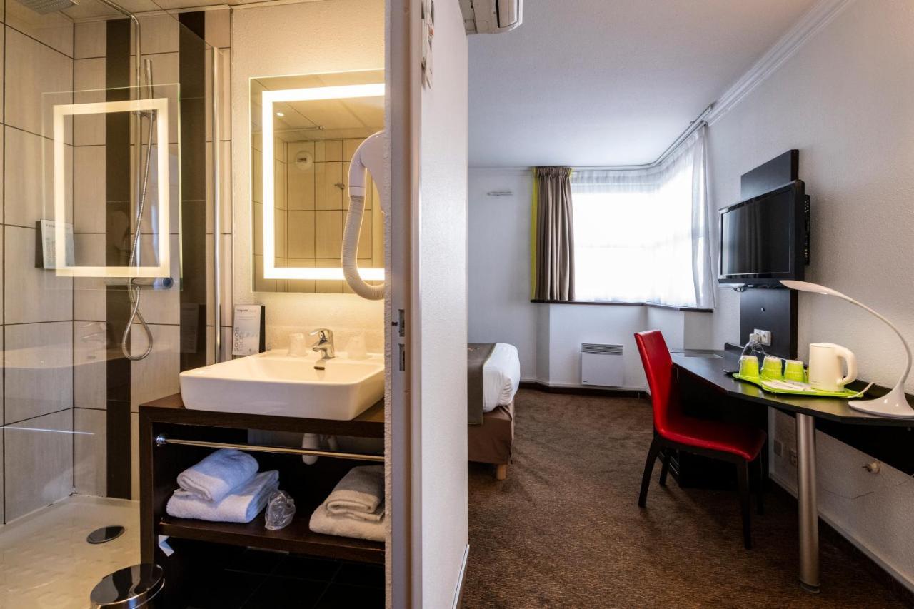 Campanile Reims Centre - Cathedrale Hotel Екстериор снимка
