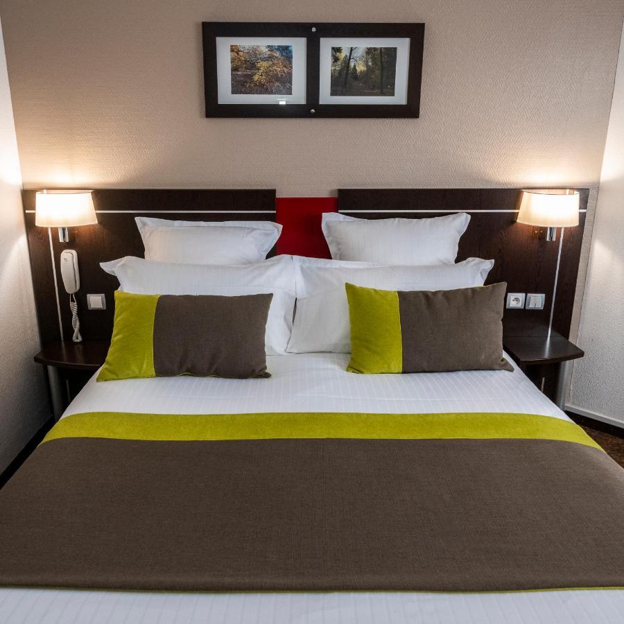 Campanile Reims Centre - Cathedrale Hotel Екстериор снимка